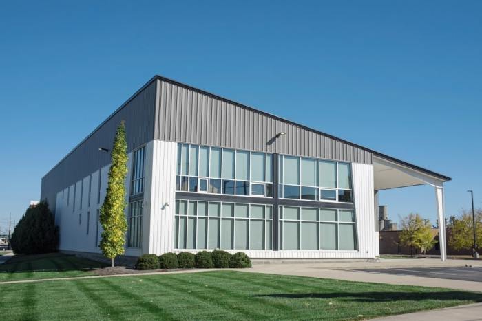 Expert Guide To Commercial Siding Installation