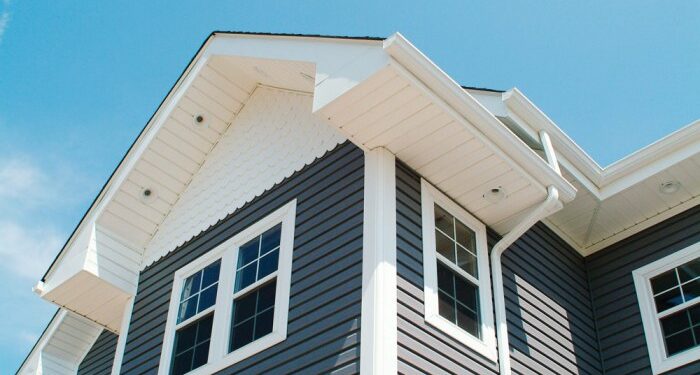 Vinyl Siding - Rain Shield Gutters